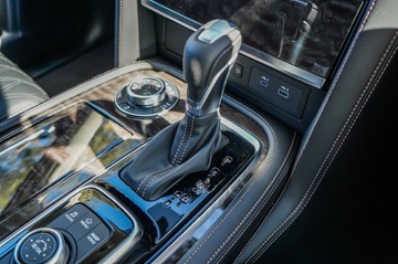 https://vehicle-cdn.autoleague.cloud/16973_41012468_16.jpg