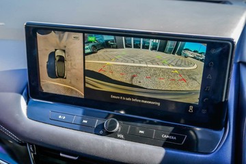 https://vehicle-cdn.autoleague.cloud/16973_41012469_14.jpg
