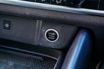 https://vehicle-cdn.autoleague.cloud/16973_41012469_15.jpg