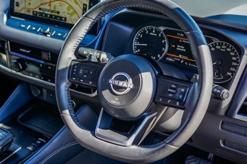 https://vehicle-cdn.autoleague.cloud/16973_41012469_17.jpg