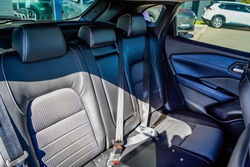 https://vehicle-cdn.autoleague.cloud/16973_41012469_20.jpg