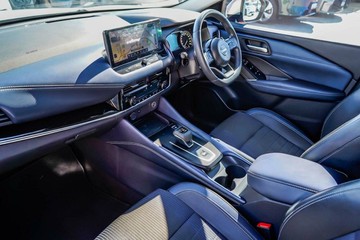 https://vehicle-cdn.autoleague.cloud/16973_41012469_23.jpg