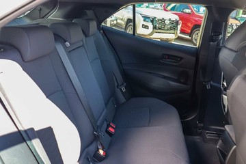 https://vehicle-cdn.autoleague.cloud/16973_41012507_19.jpg