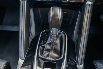 https://vehicle-cdn.autoleague.cloud/16973_41012551_12.jpg