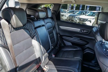 https://vehicle-cdn.autoleague.cloud/16973_41012551_19.jpg