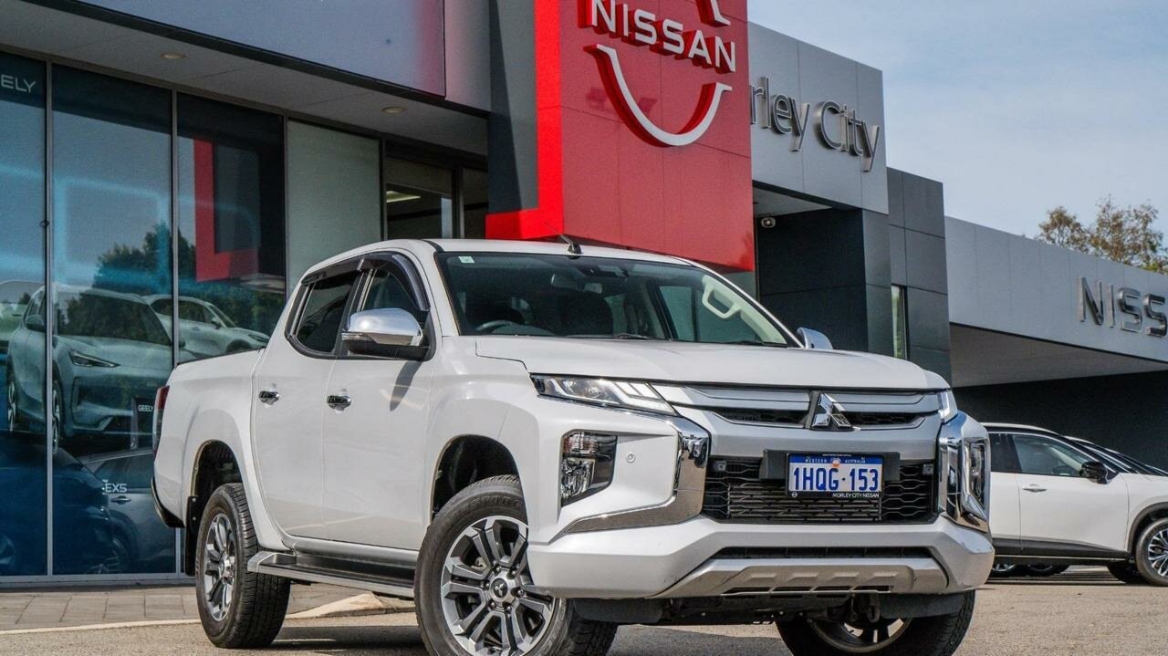 Mitsubishi Triton image 2