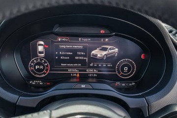https://vehicle-cdn.autoleague.cloud/16973_41012725_11.jpg