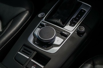 https://vehicle-cdn.autoleague.cloud/16973_41012725_13.jpg