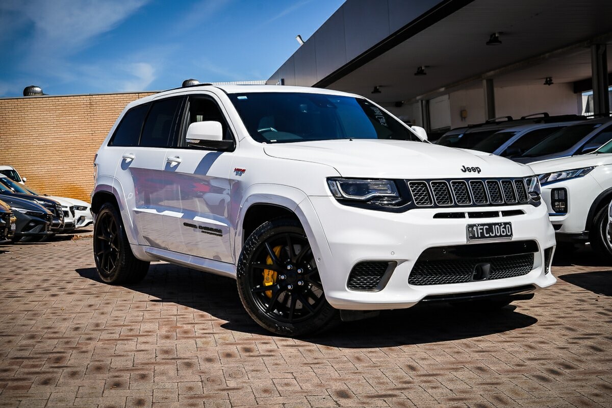 Jeep Grand Cherokee image 1