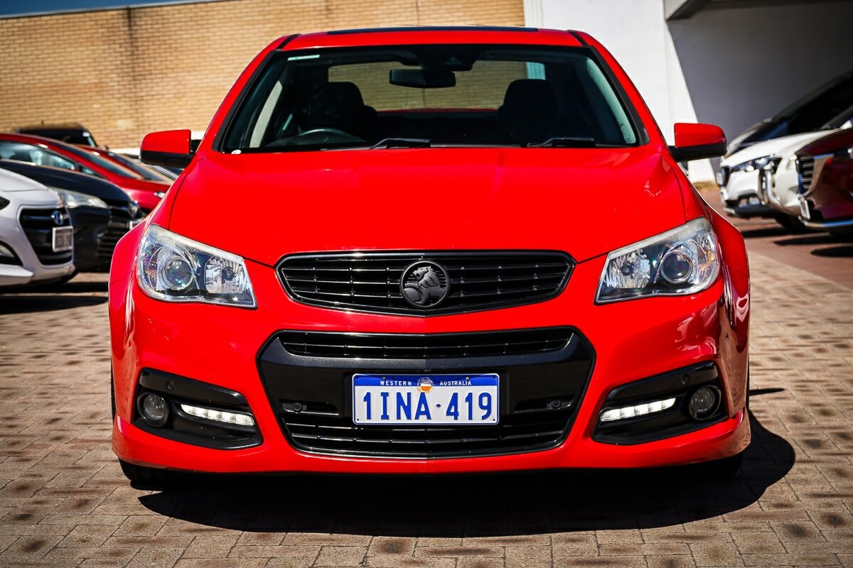 Holden Commodore image 4