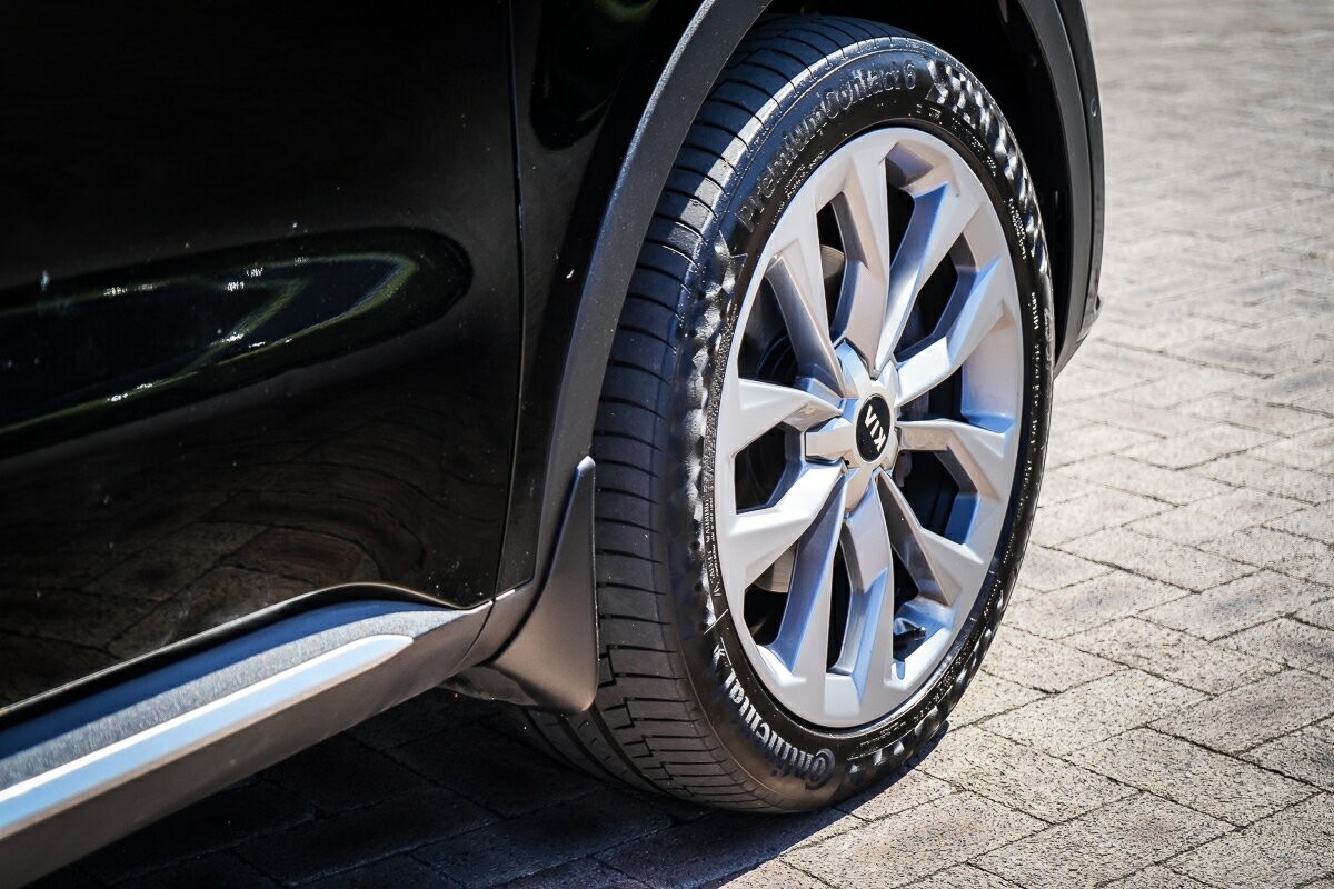 Kia Sorento image 3