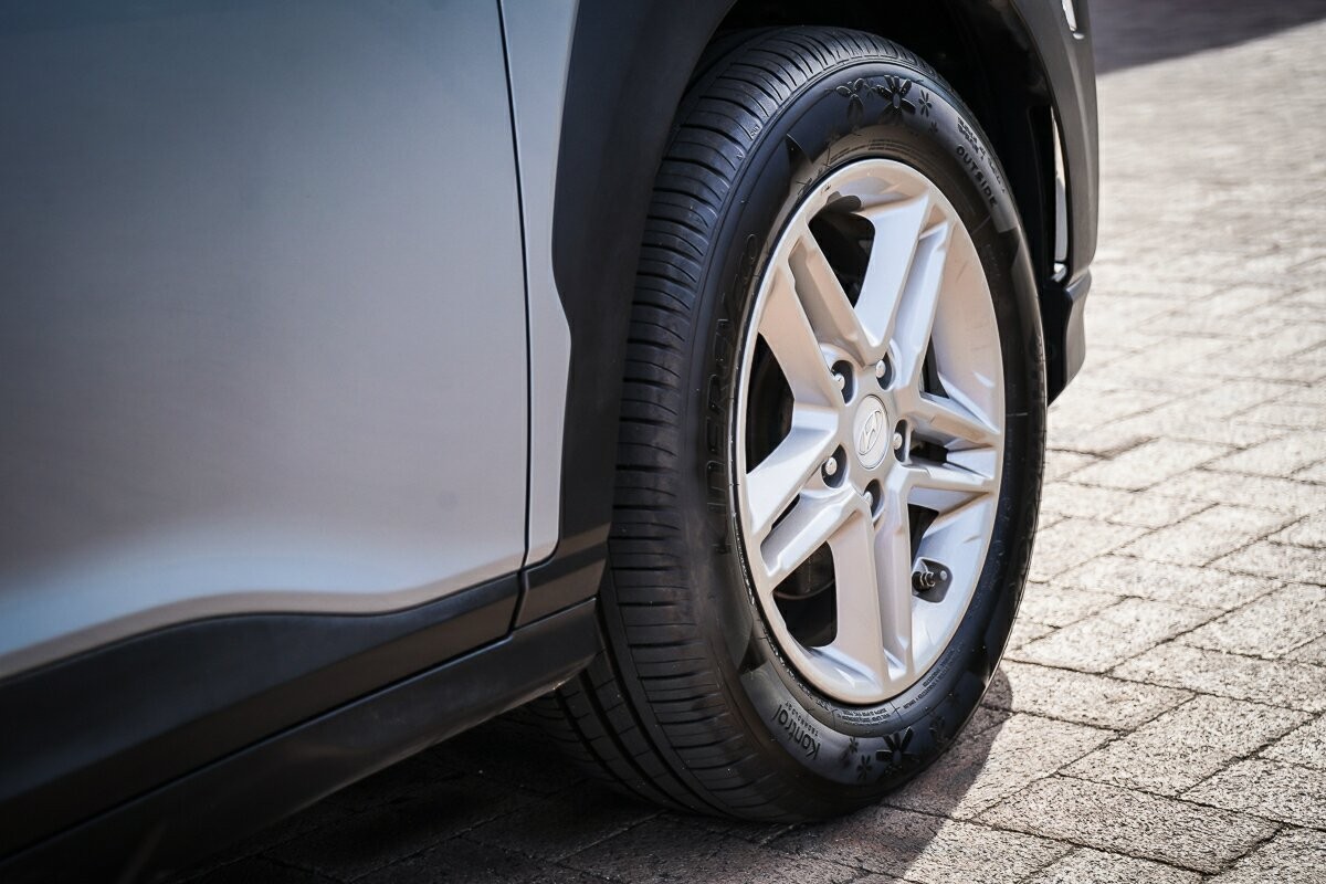 Hyundai Kona image 3