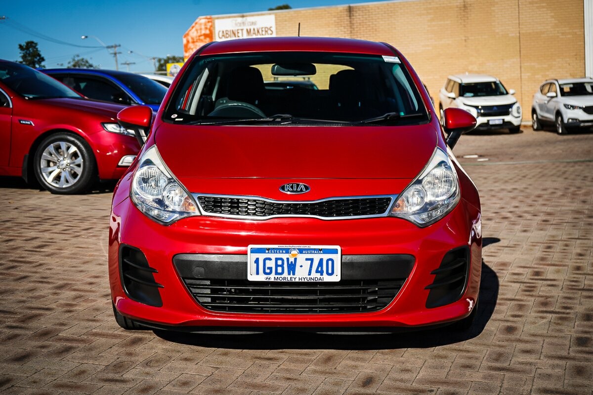 Kia Rio image 2