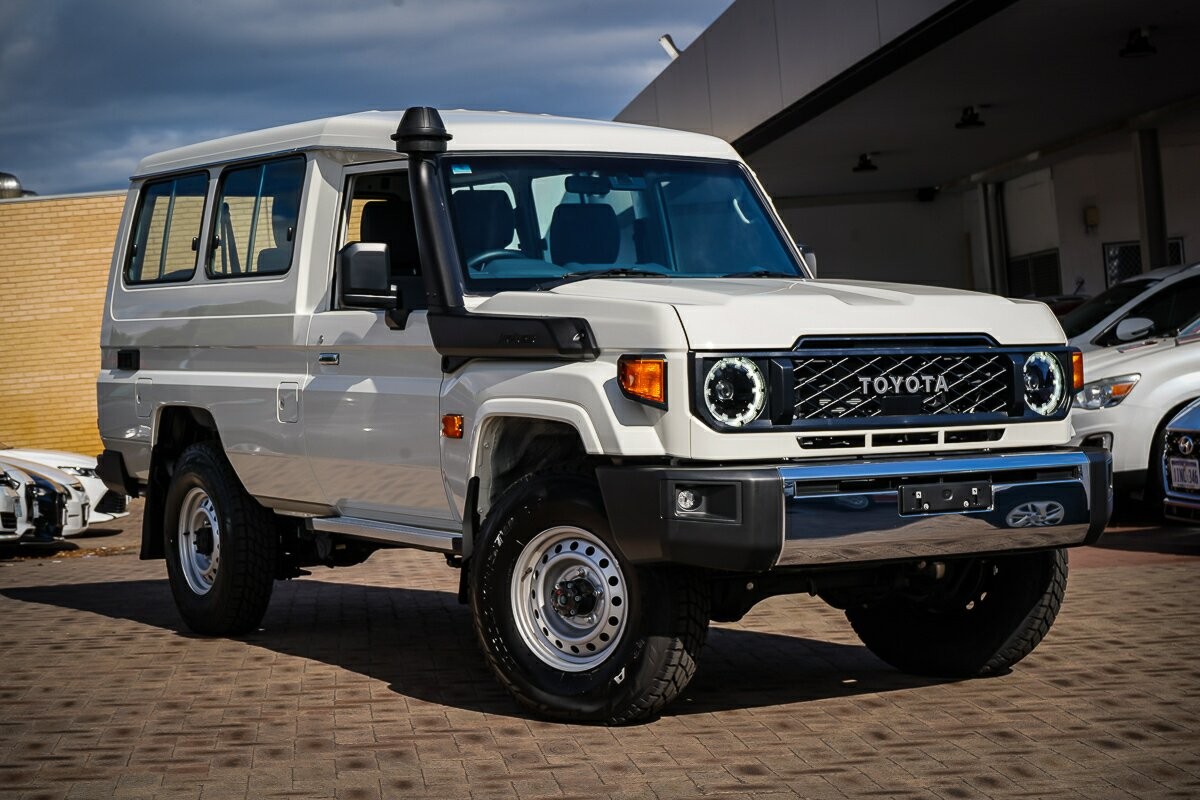 Toyota Landcruiser image 1