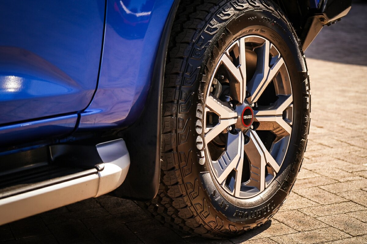 Isuzu D-max image 3