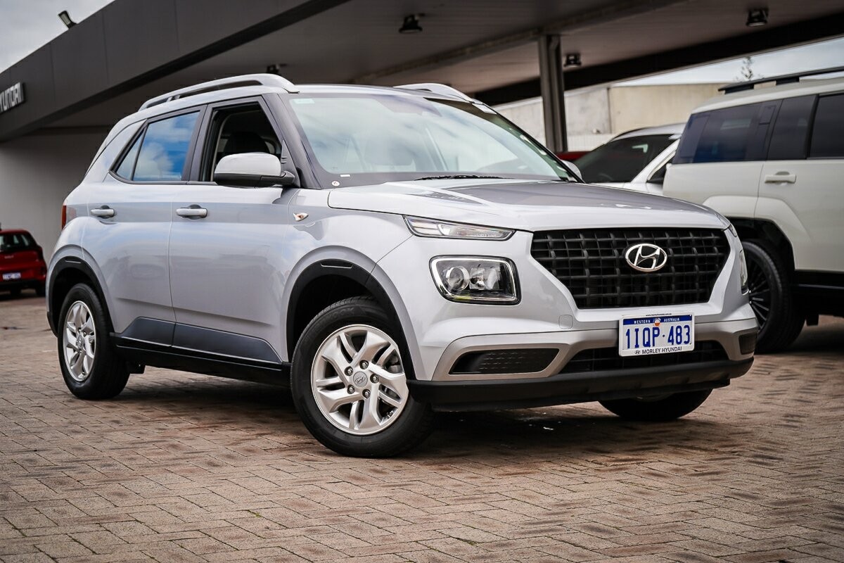 Hyundai Venue image 1
