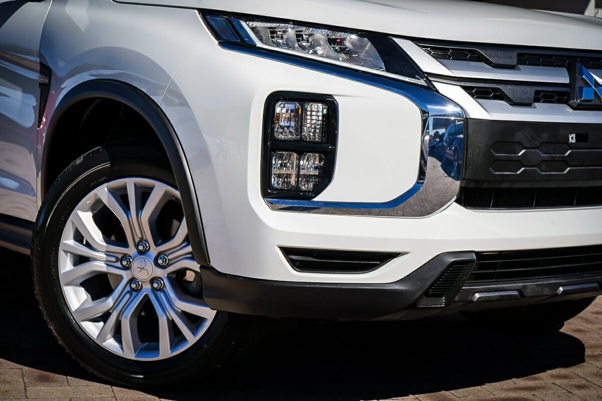 Mitsubishi Asx image 2
