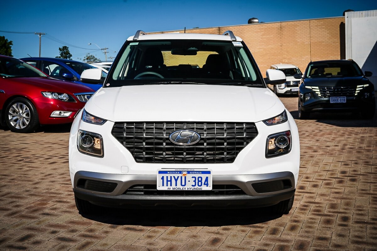 Hyundai Venue image 4