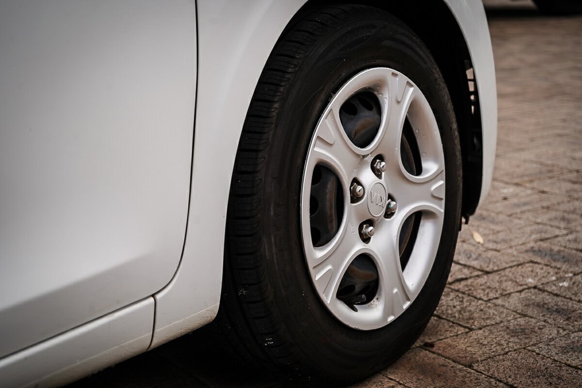 Kia Picanto image 3