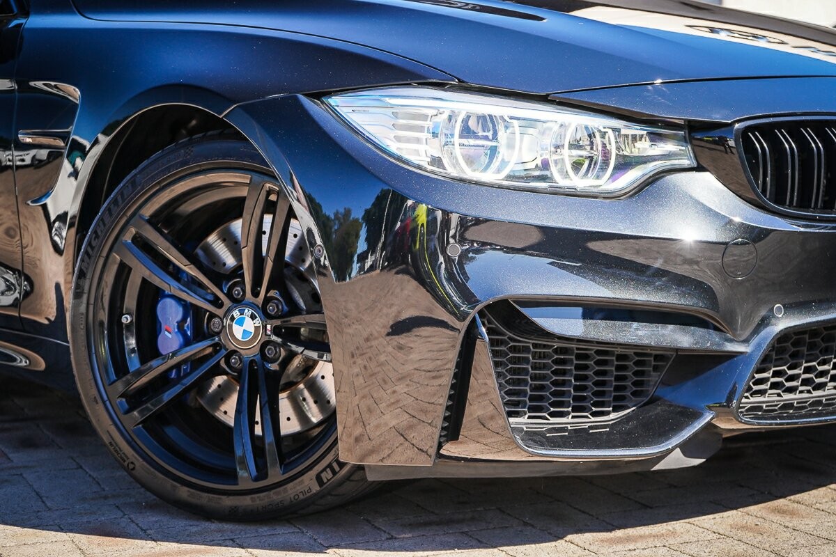 BMW M4 image 2