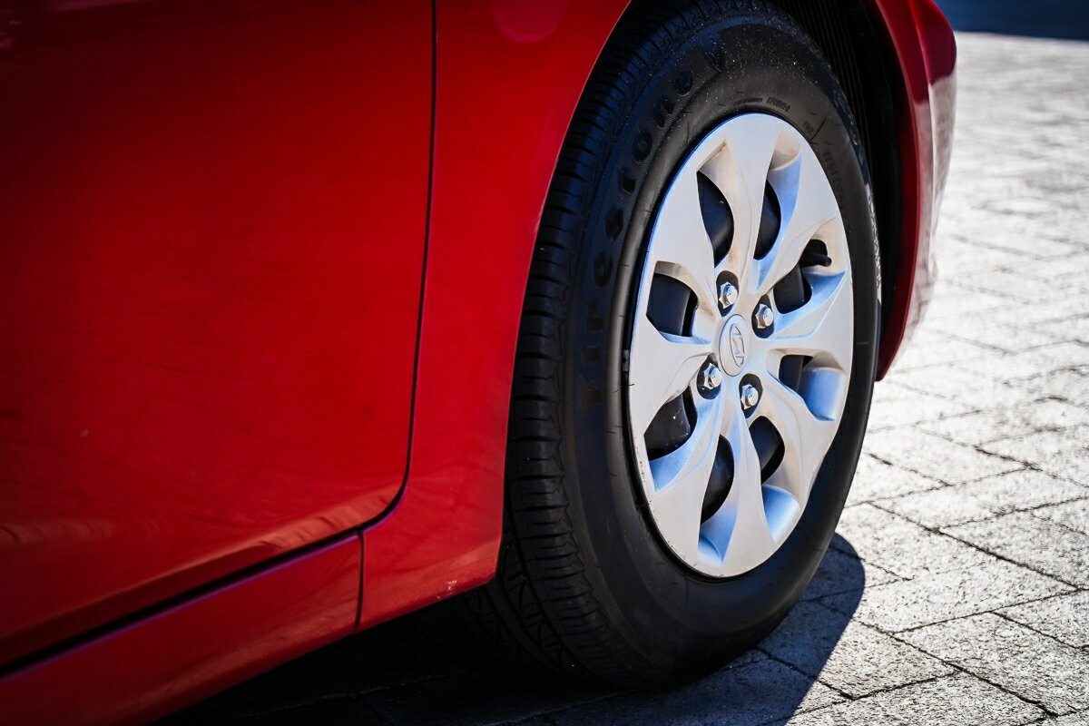 Hyundai Accent image 3
