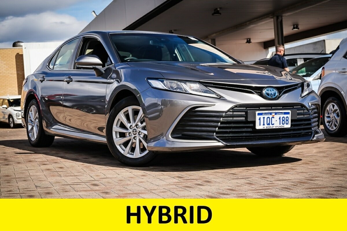 Toyota Camry image 1