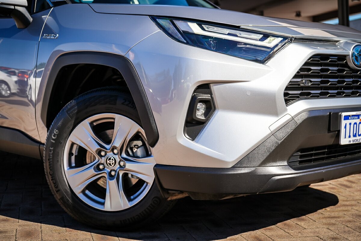 Toyota Rav4 image 2