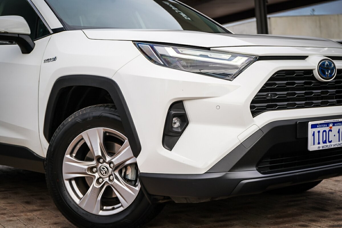 Toyota Rav4 image 2