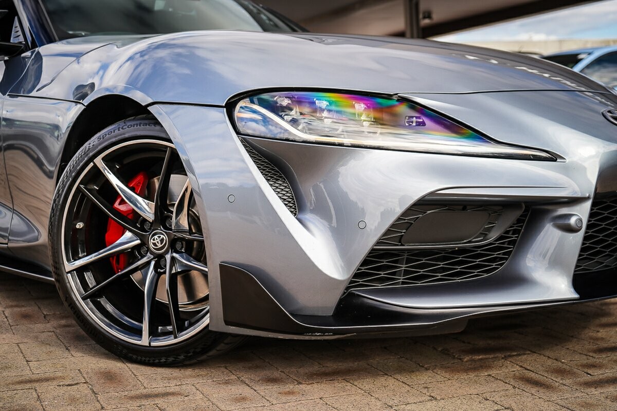 Toyota Supra image 2