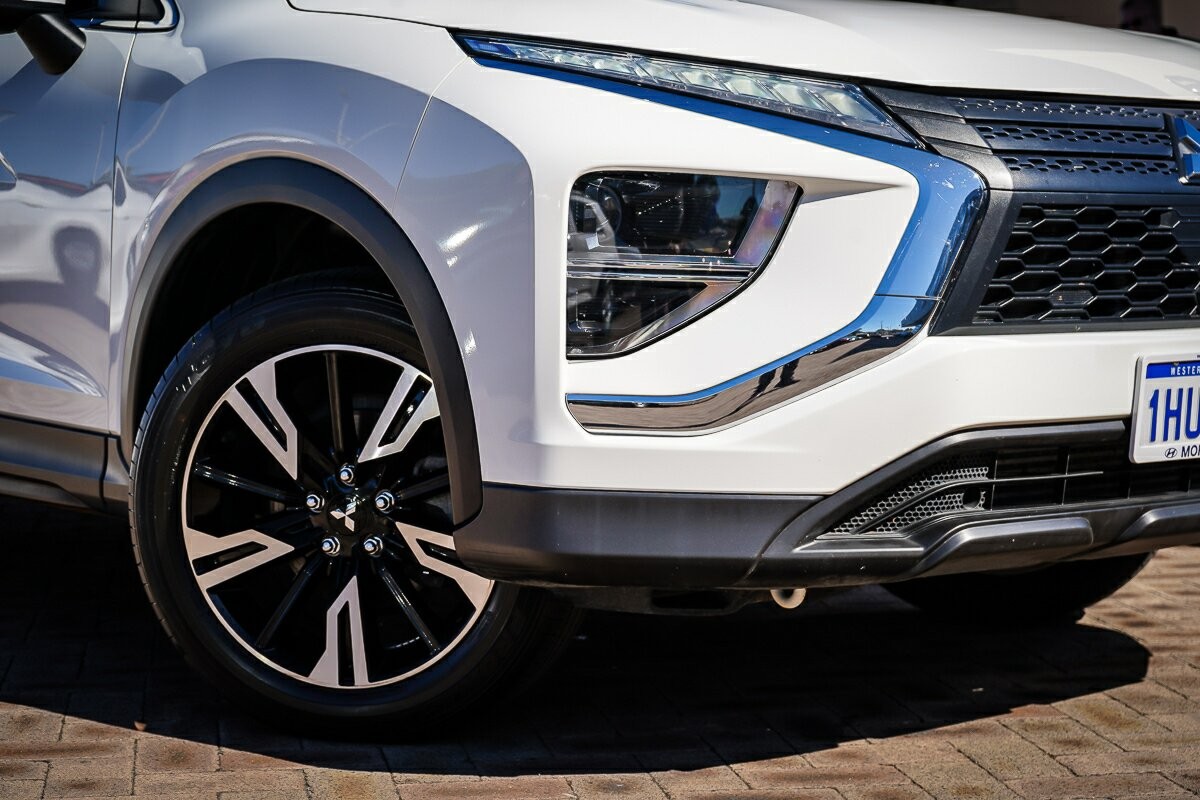 Mitsubishi Eclipse Cross image 2