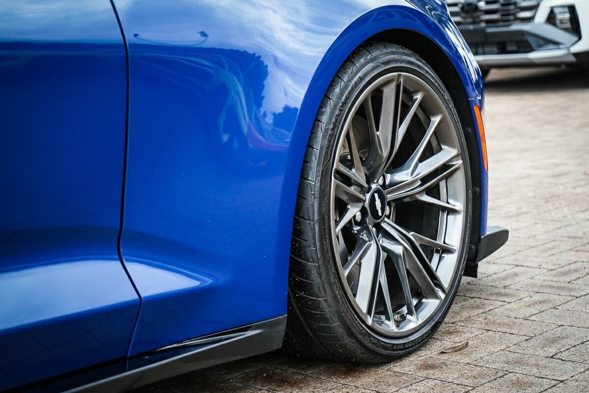 Chevrolet Camaro image 3