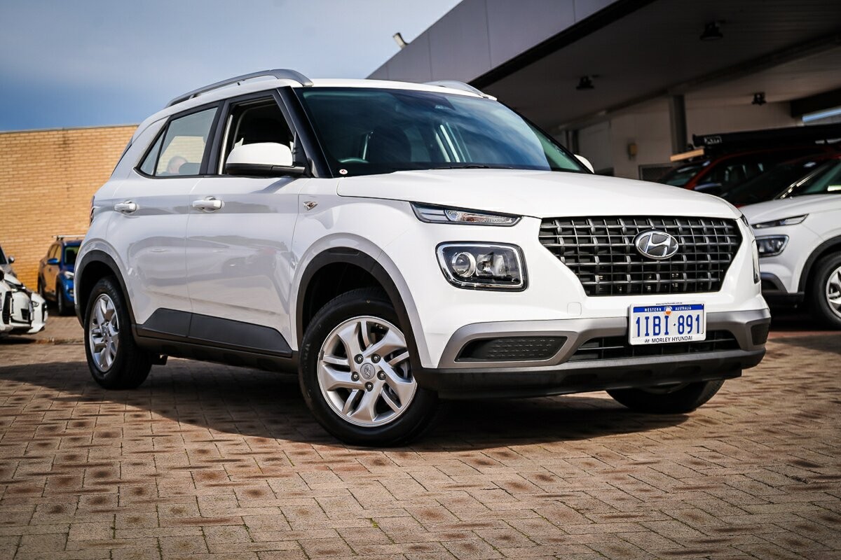 Hyundai Venue image 1