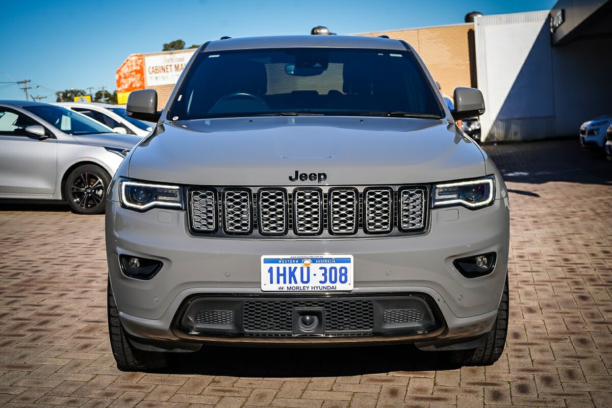 Jeep Grand Cherokee image 4