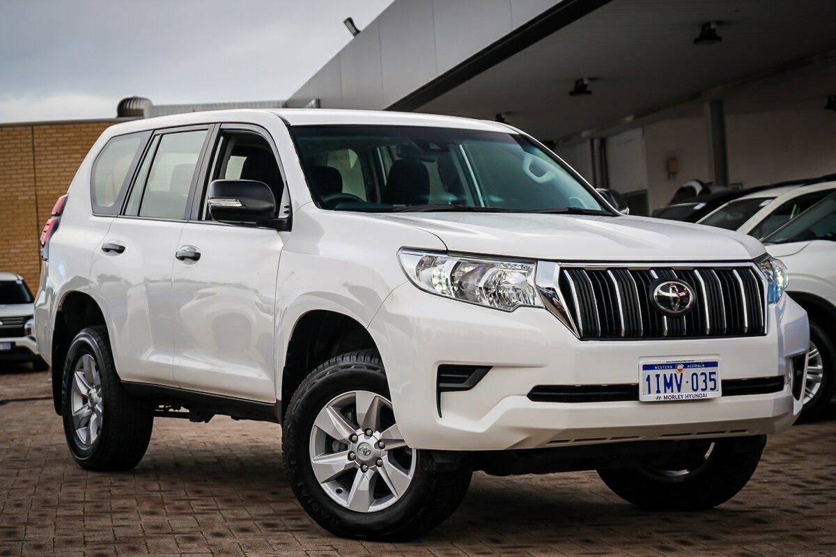 Toyota Landcruiser Prado image 1