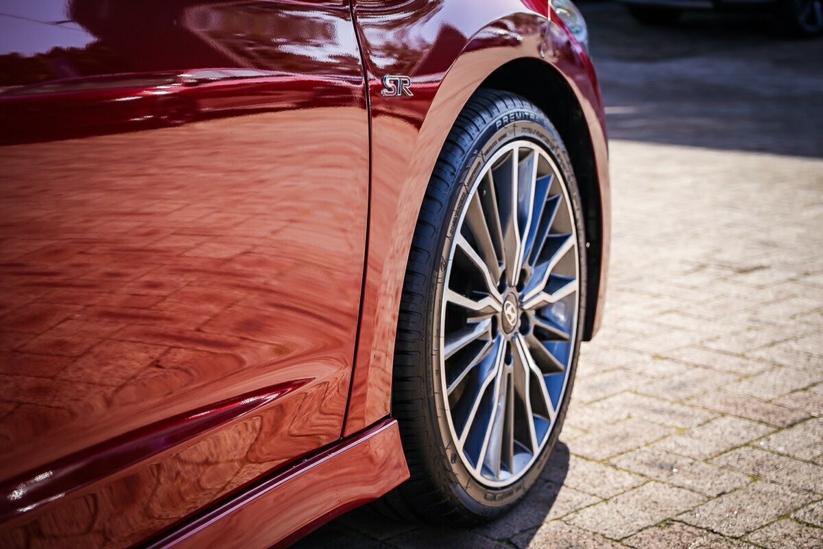 Hyundai Elantra image 3