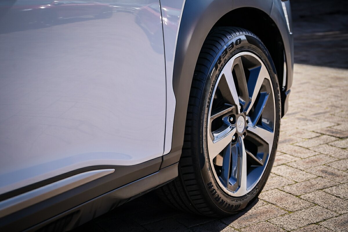 Hyundai Kona image 3