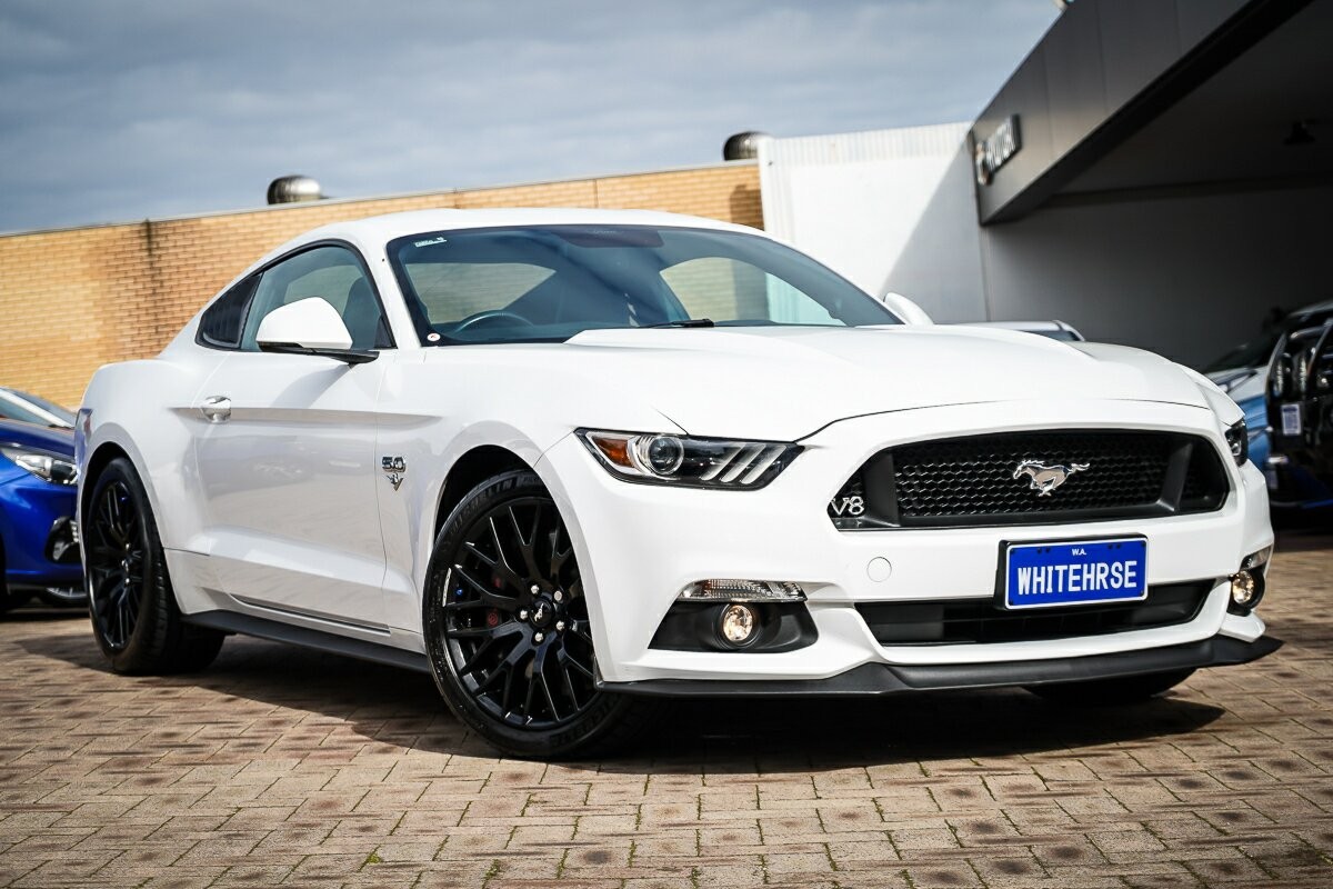 Ford Mustang image 1