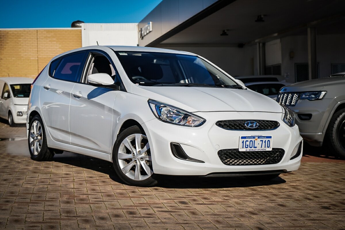 Hyundai Accent image 1