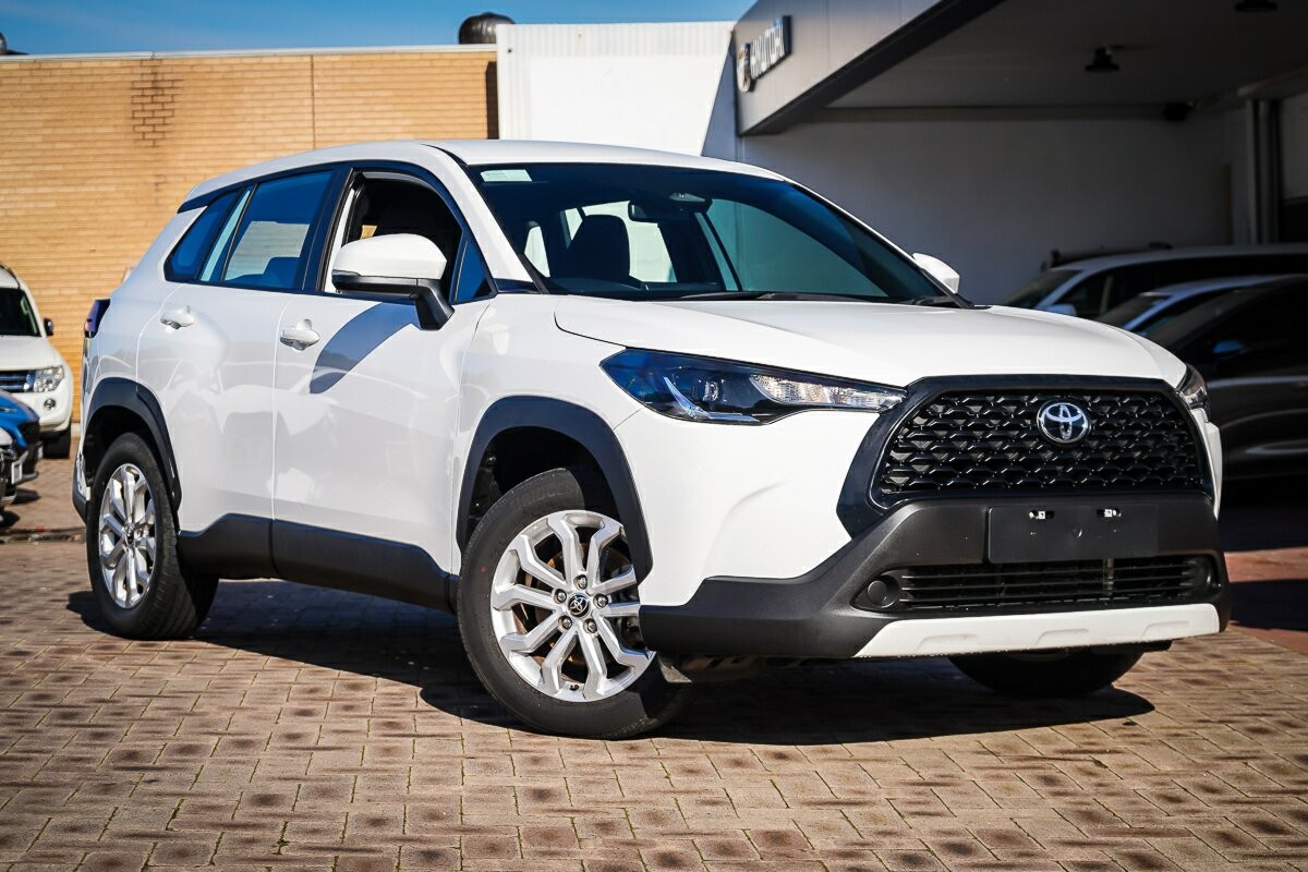 Toyota Corolla Cross image 1