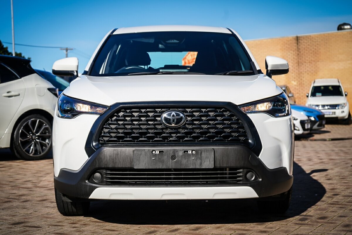 Toyota Corolla Cross image 3