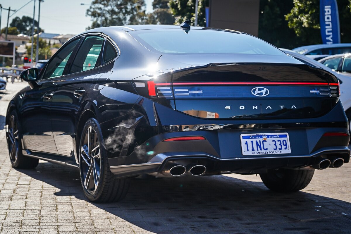 Hyundai Sonata image 4