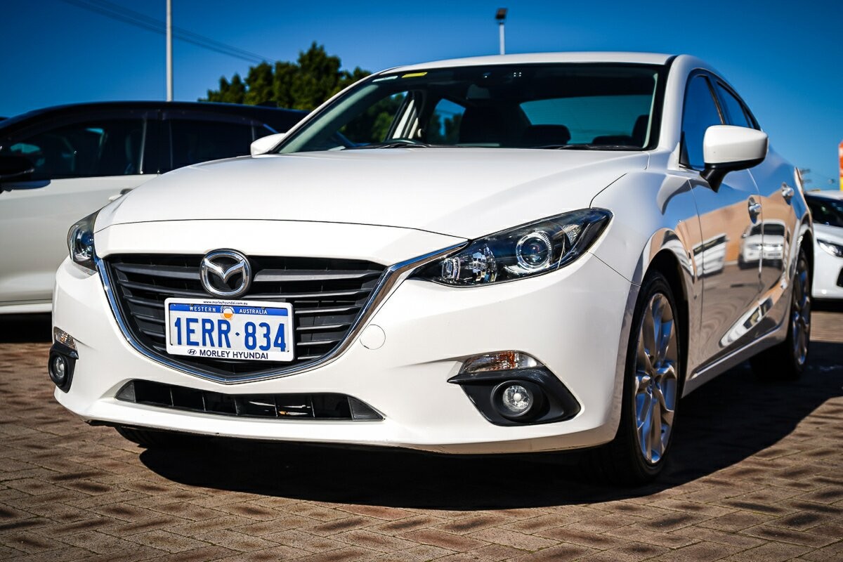 Mazda 3 image 4