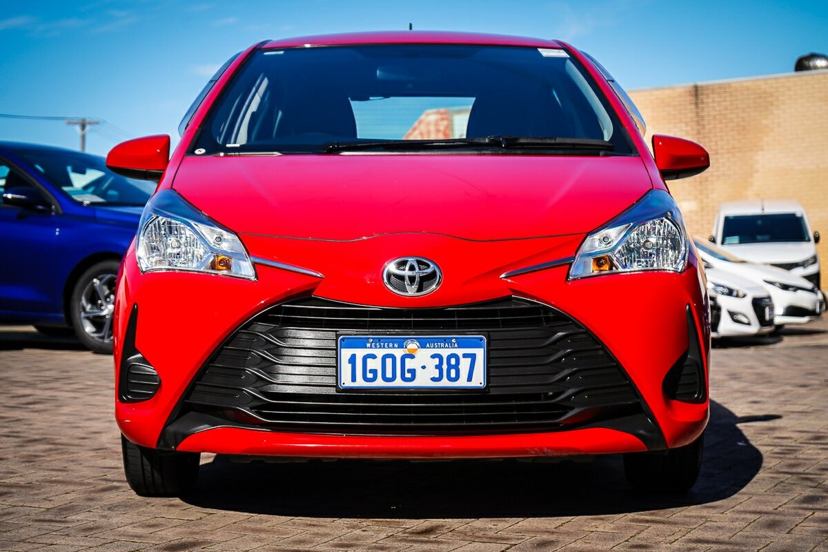 Toyota Yaris image 2