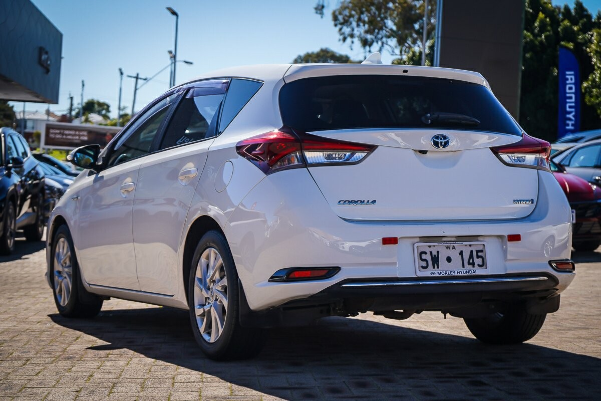 Toyota Corolla image 4