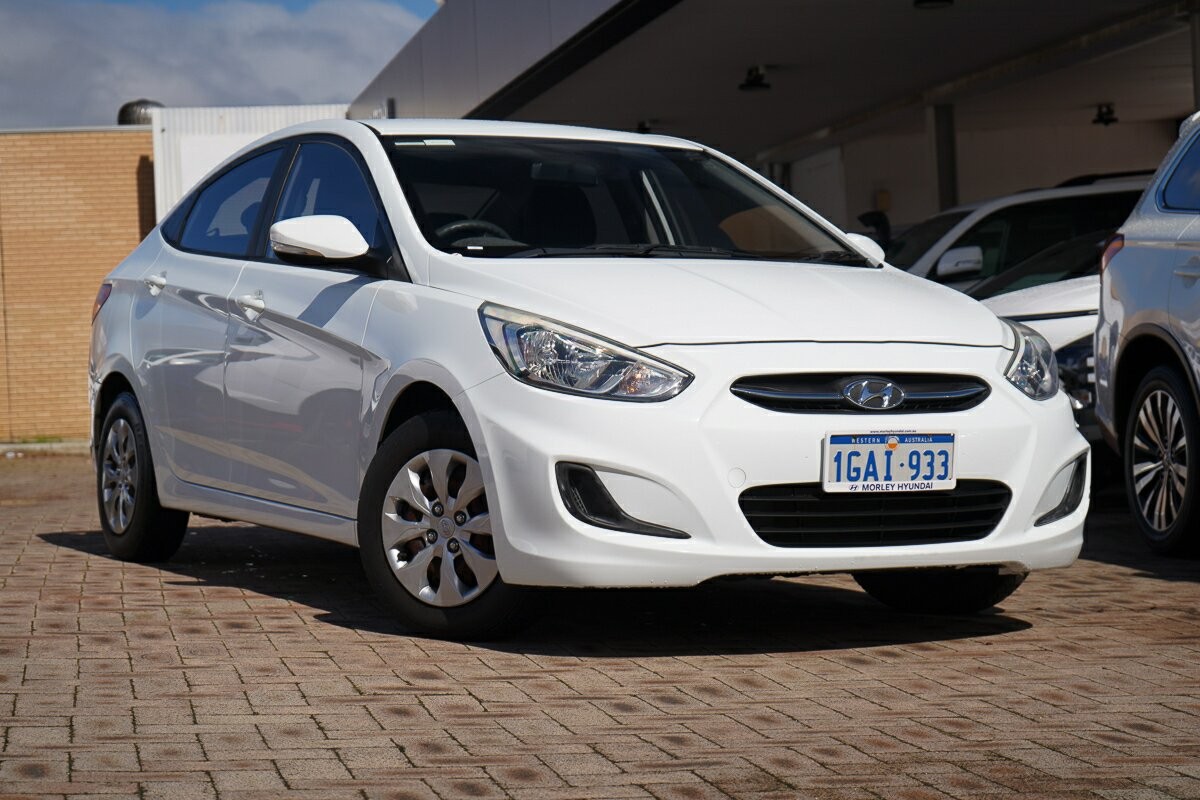 Hyundai Accent image 1