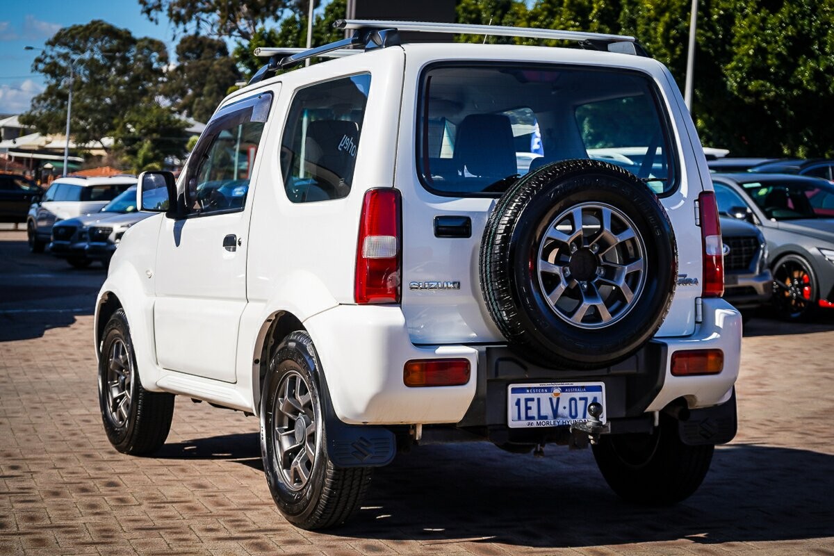Suzuki Jimny image 3