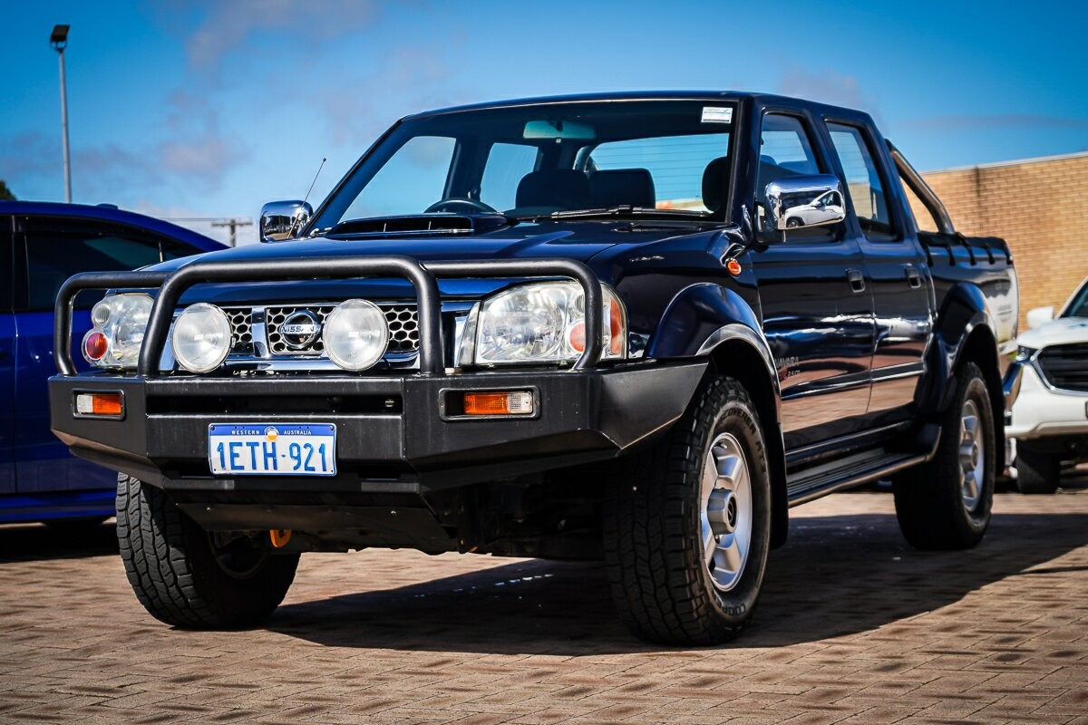 Nissan Navara image 3