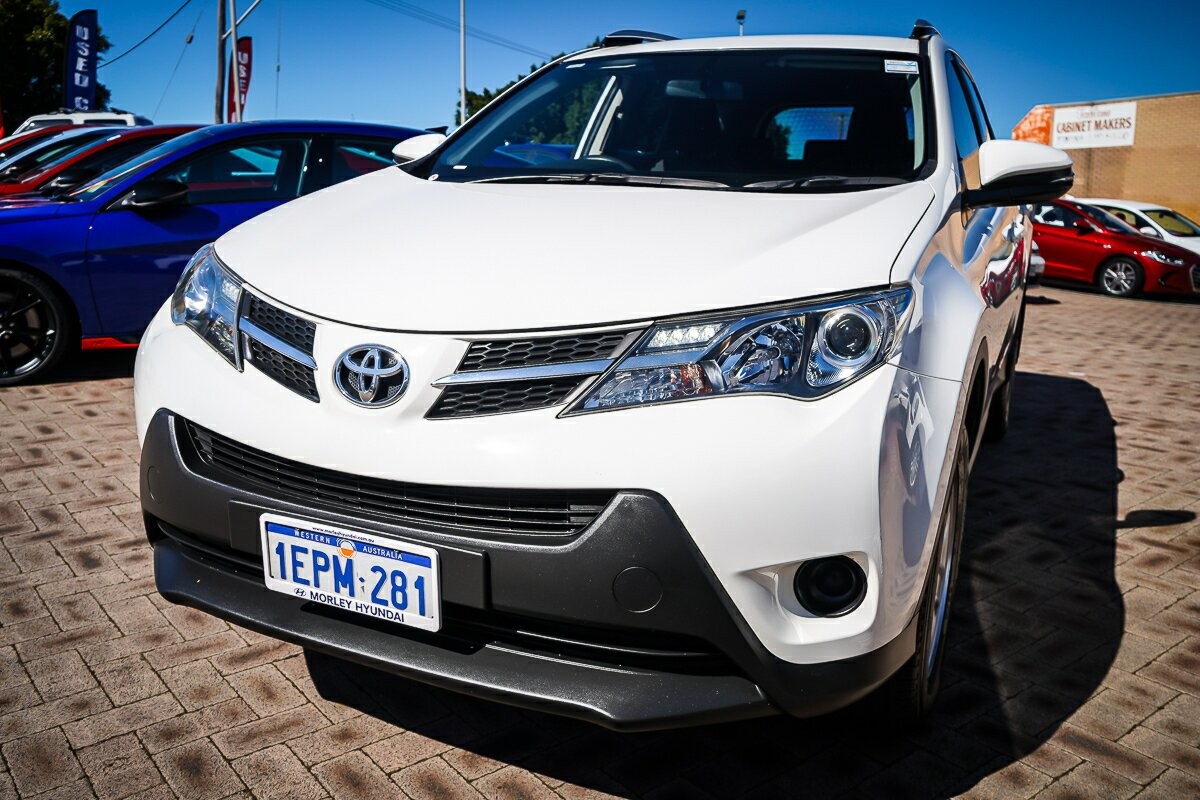 Toyota Rav4 image 4