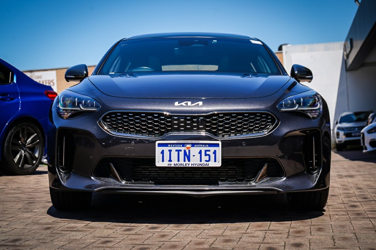 Kia Stinger image 3