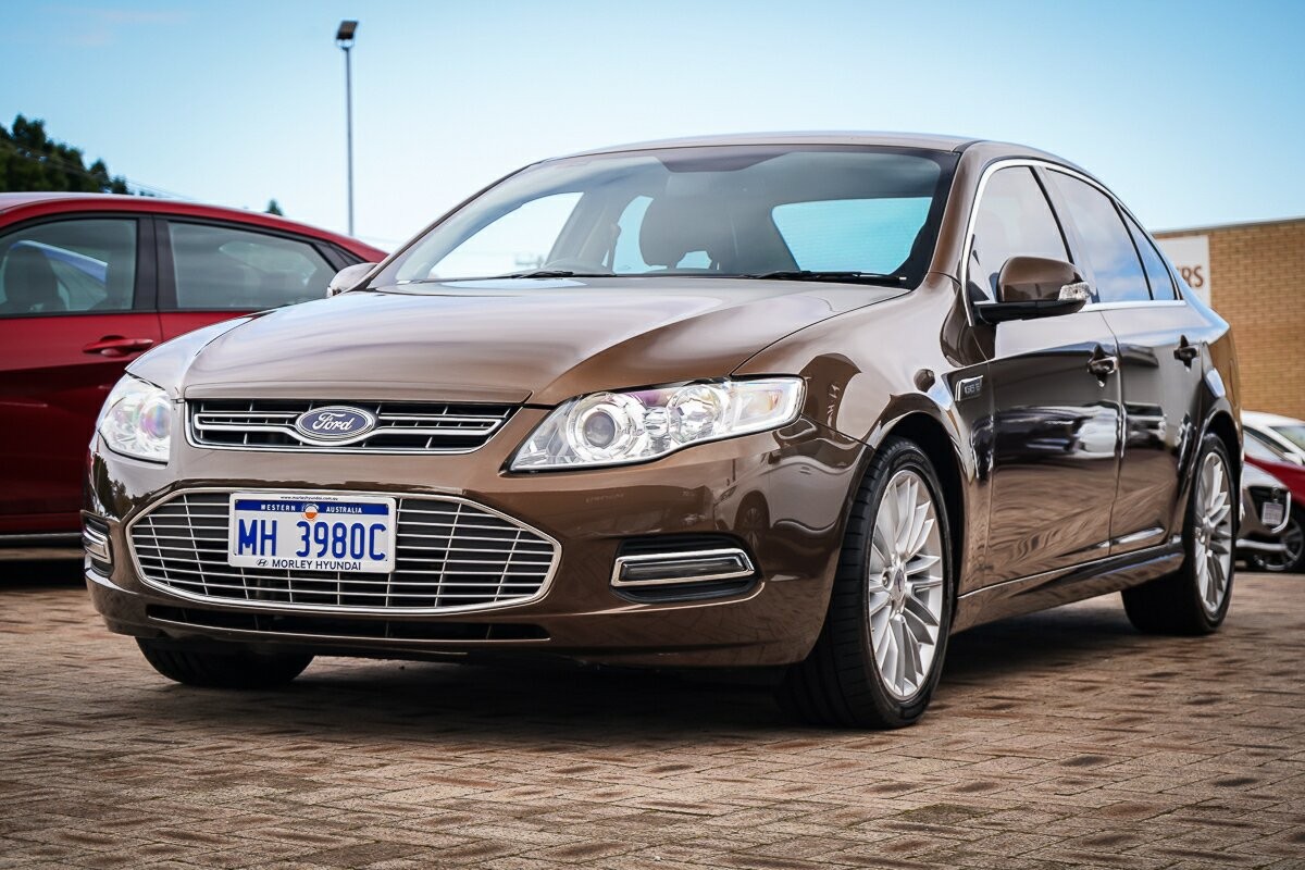 Ford Falcon image 4